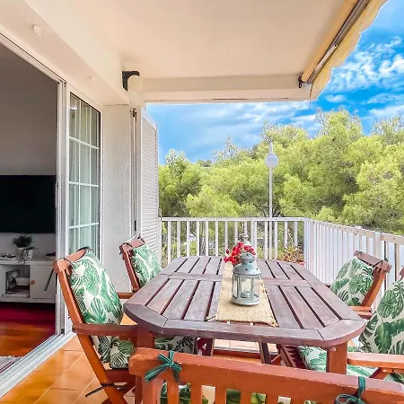 Unik Vacation Hill Apartment *